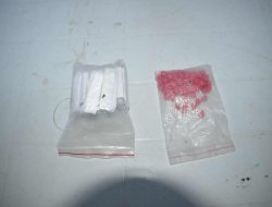 Sokakta uyuşturucu satanlara baskın