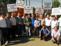 Karayolu işçileri iş bıraktı