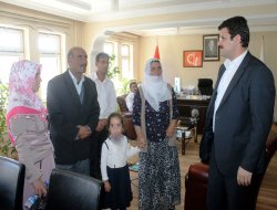 Dili büyüyen 7 yaşındaki Rozelin'e yardım eli