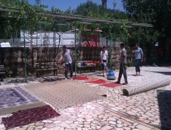 Çınar'da camilerde Ramazan ayı temizliği başladı