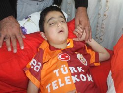 10 yaşında 13 gün bitkisel hayatta kaldı