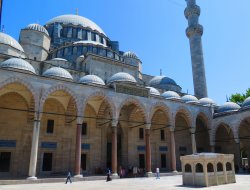 Tüm yönleriyle Süleymaniye Cami