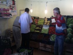 Çınar'da ramazana saatler kala çarşı-pazar hareketlendi