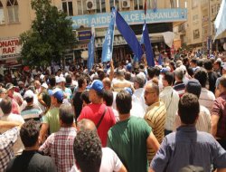 işçiler Ak Parti'ye yürüdü