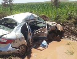 Çınar'da kamyonet, otomobile çarptı: Bir ölü, 4 yaralı