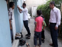 Silopi Cami Der'den muhtaç ailelere gıda yardımı