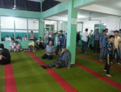 Eylemler nedeniyle cemaat camide mahsur kaldı