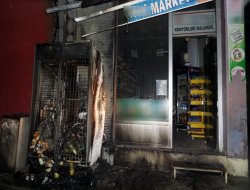 Silopi'de markete molotoflu saldırı