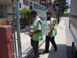 Tarsus'ta 400 aileye yardım yapıldı