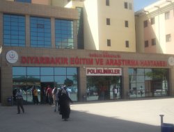 İsmi değişen hastanenin tabelası değişmedi