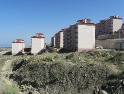 Van'da Memur-Sen TOKİ sakinleri isyan etti