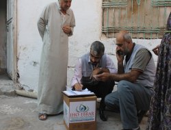 İHO-EBRAR Bismil'de muhtaç ailelere yardım elini uzattı