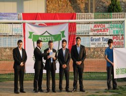 Bursalı gençler bonzaiye karşı yürüdü