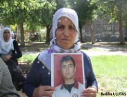 'Hasretini, Verdiği Parayı Koklayarak Gideriyorum'