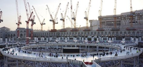 Kabe'de yangın çıktı: 14 yaralı