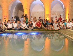 Tarihi medresede Kadir Gecesi programı