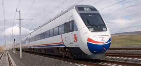 Ankara-İstanbul arasındaki yüksek hızlı trenin resmi açılışı bugün