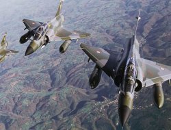 Siyonist Rejim uçakları Suriye askeri hedeflerini vurdu