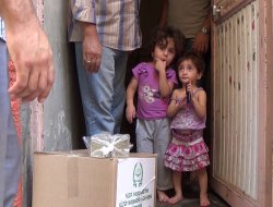 İhsan-Der'den Ramazan'da yüzlerce aileye yardım