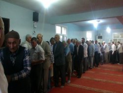 Çınarlılar Ramazan bayramını hüzünlü karşıladı