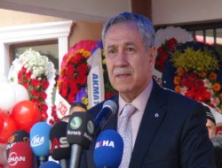 Arınç: " Kılıçdaroğlu, İhsanoğlu'nu yolda görse tanımazdı"