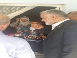 Yapıcıoğlu, şehid ve tutukluların aileleriyle bayramlaştı