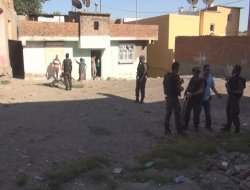 Cinayet zanlısı polisi yaraladı