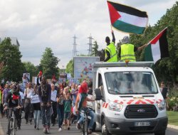 Paris'te On binler Filistin için toplandı