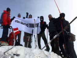 Gazeteciler Ağrı Dağı'nda zirve yaptı