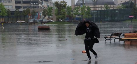 İstanbul güne sağanak yağışla uyandı
