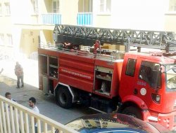 Polis lojmanında yangın çıktı