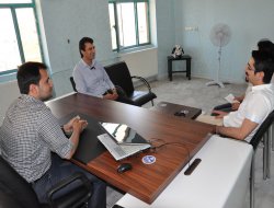 Yılanın ısırdığı bayan ölümden döndü