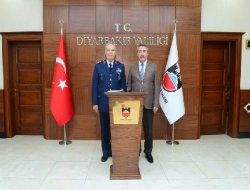 Vali Kıraç'a komutanlardan ziyaret