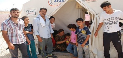 Êzidiler Midyat'taki çadırkente yerleştiriliyor