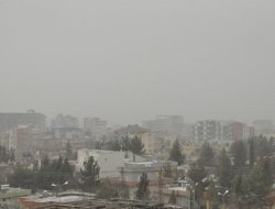 Şanlıurfa'da toz bulutu hayatı olumsuz etkiliyor