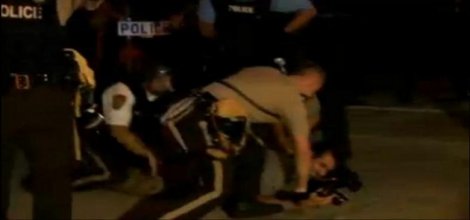 Türkiyeli gazeteciye silah doğrultan ABD polisi açığa alındı