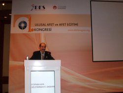 "Diyarbakır insanının okumaktan başka alternatifi yoktur"