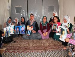 Çocukları kaçırılan ailelerin eylemi 100. gününde