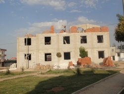 Yarım kalan cami yardım bekliyor