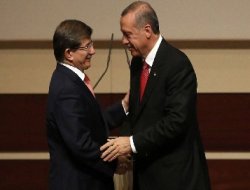 Davutoğlu 1245 imza ile tek aday