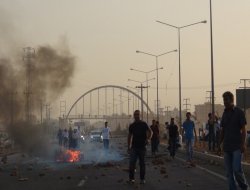 Çiftçilerin elektrik eylemi sürüyor