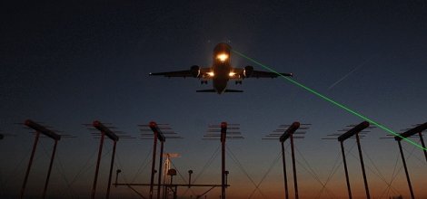 Uçaklara lazer tutana 10 bin lira para cezası