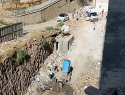 Üzerine yük asansörü düşen işçi öldü