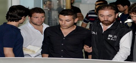 Sanık 17 polis Çağlayan Adliyesi'nde