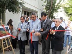 Diyarbakır'da 'Tarım ve İnsan' konulu sergi açıldı