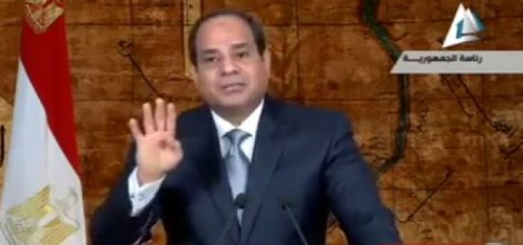 Sisi Rabia işareti yaptı!