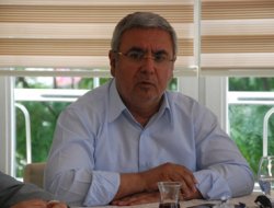 Metiner: "Mustazaf Der'in Kapatılması Hukuki Bir Yanlışlıktır"