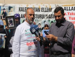 Eylem yapan ailelere destek ziyareti