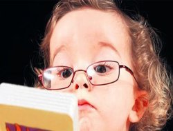 Çocuğunuzda ışık hassasiyeti ve gözlerde kısma varsa dikkat