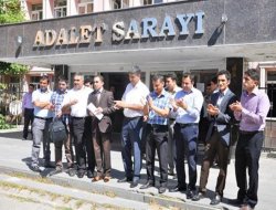 Muş'ta adliye çalışanları iş bıraktı